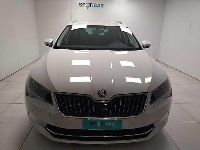 SKODA Superb Wagon 2.0 tdi Executive 4x4 190cv dsg 7m