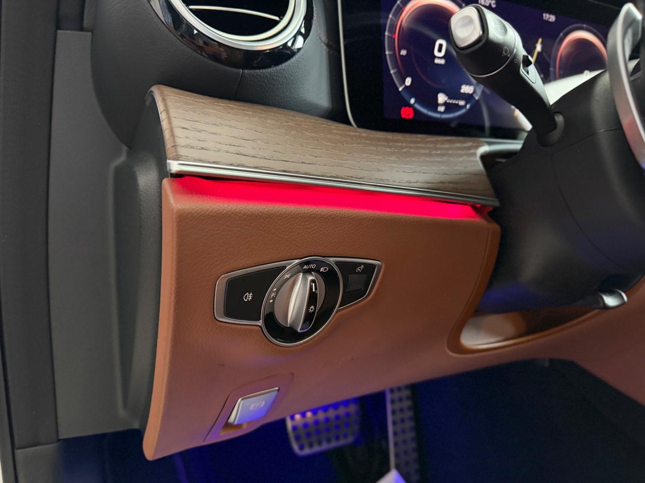 M.B E 300 d 4Matic 265cv Premium Plus PELLE TABACCO