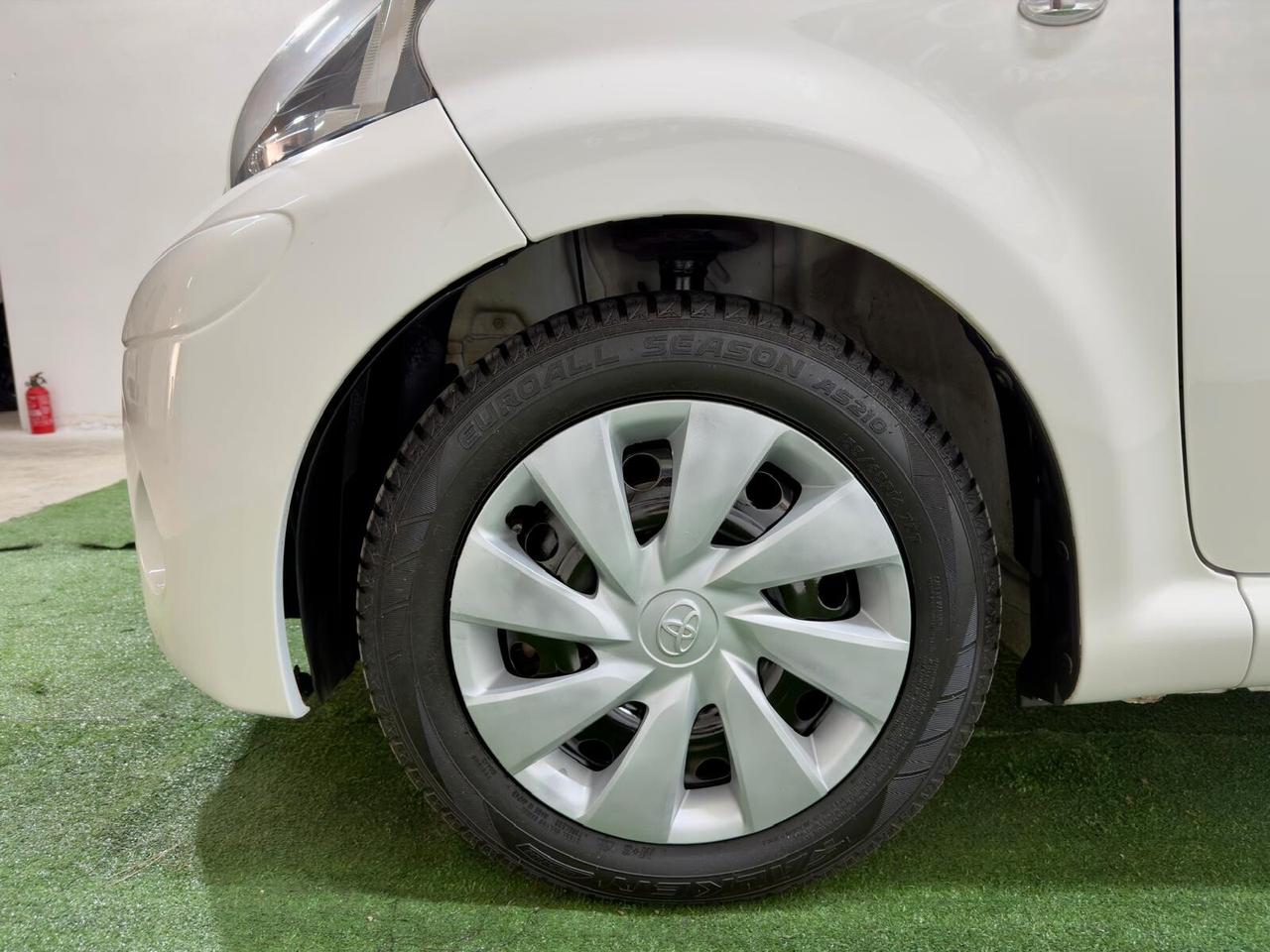 Toyota Aygo 1.0 12V VVT-i 5 porte Cool Soda Connect