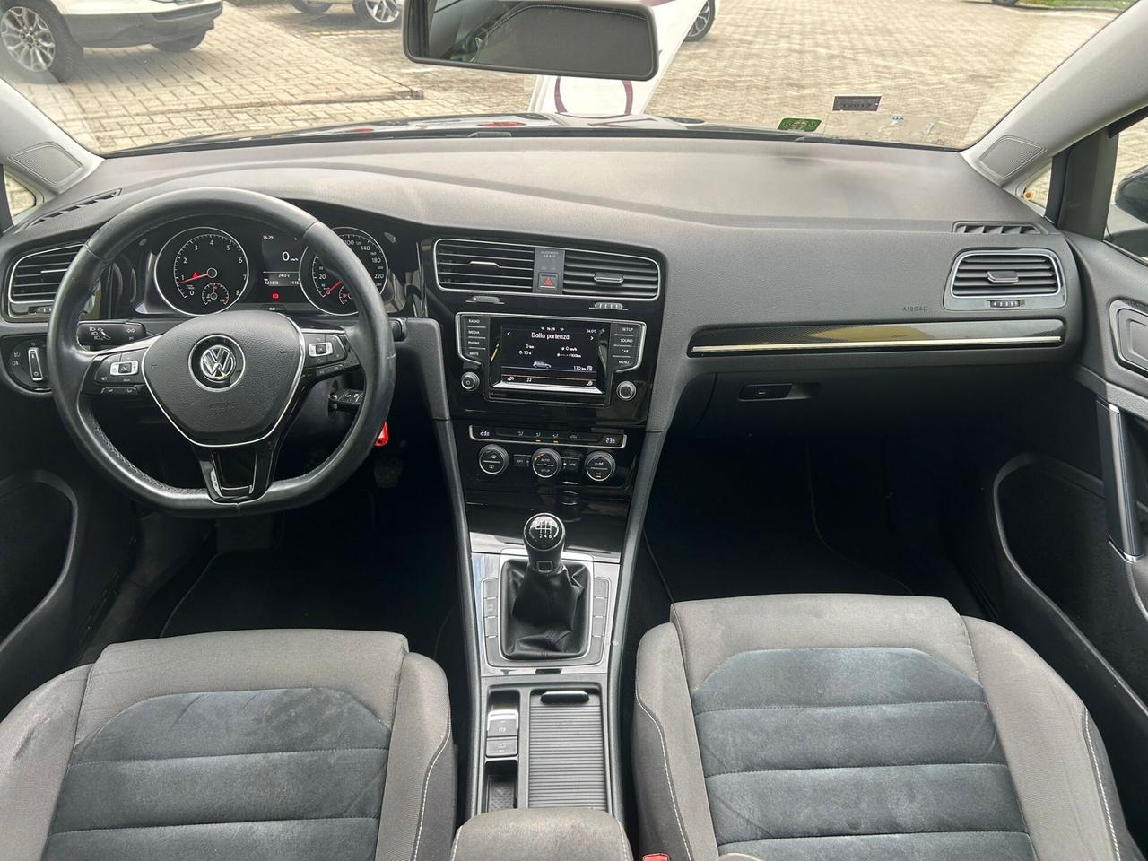 Volkswagen Golf 7 BUSSINES 1.4 TSI 5P HIGHLINE BLUEMOTION