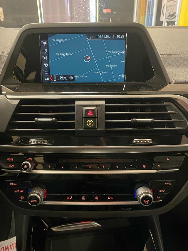 BMW X3 xDrive30i Luxury*NAVI/PELLE/PDC/LED*