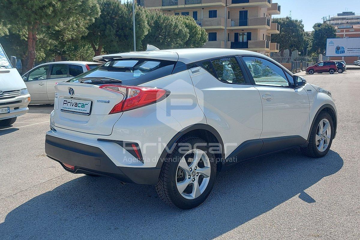 TOYOTA C-HR 1.8 Hybrid E-CVT Active