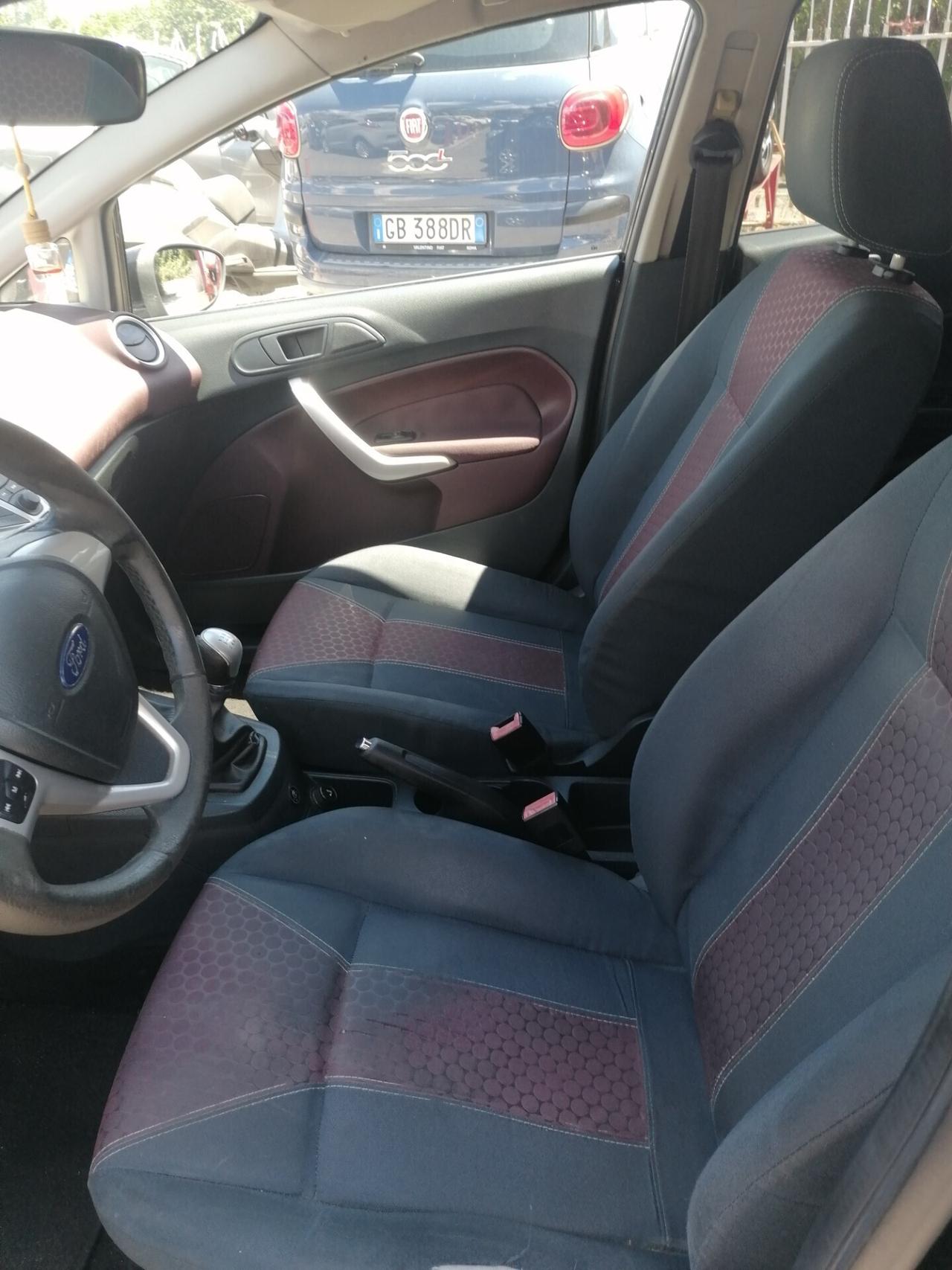 Ford Fiesta Fiesta 1.4 5 porte Bz.- GPL