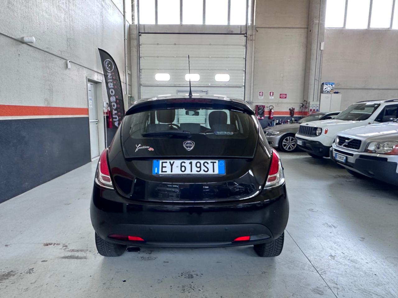 Lancia Ypsilon 1.2 69 CV 5 porte Gold