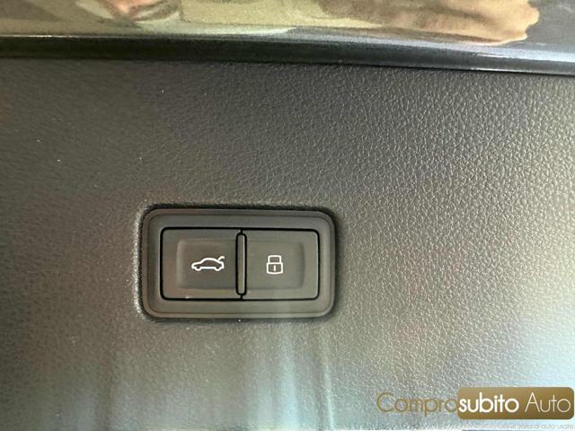 AUDI Q8 50 TDI 286 CV quattro tiptronic Sline