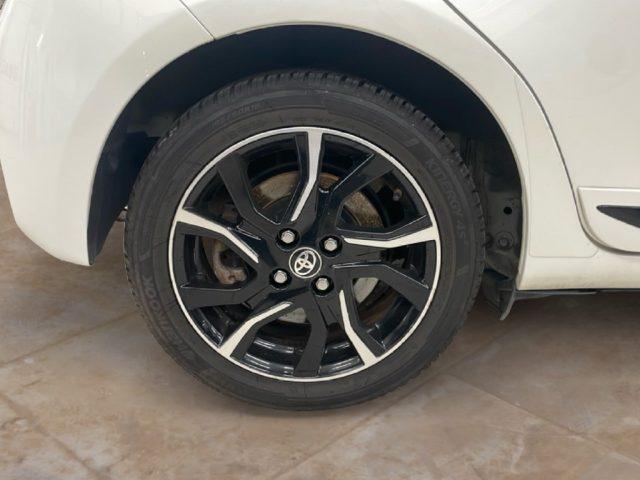 TOYOTA Yaris 1.5 Hybrid 5 porte Trend 'White Edition'