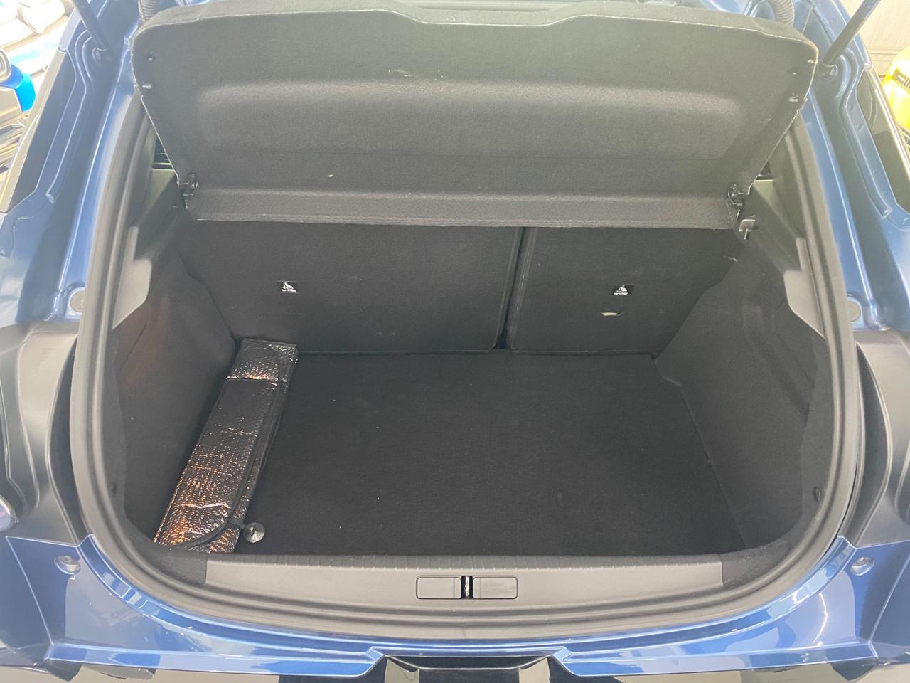 Lancia Ypsilon Hybrid e-DCT Edizione Cassina