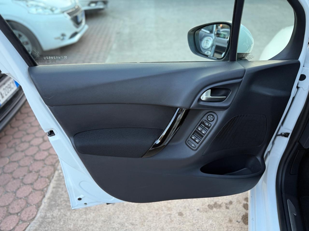 Citroen C3 PureTech 82 Exclusive Km Certf.