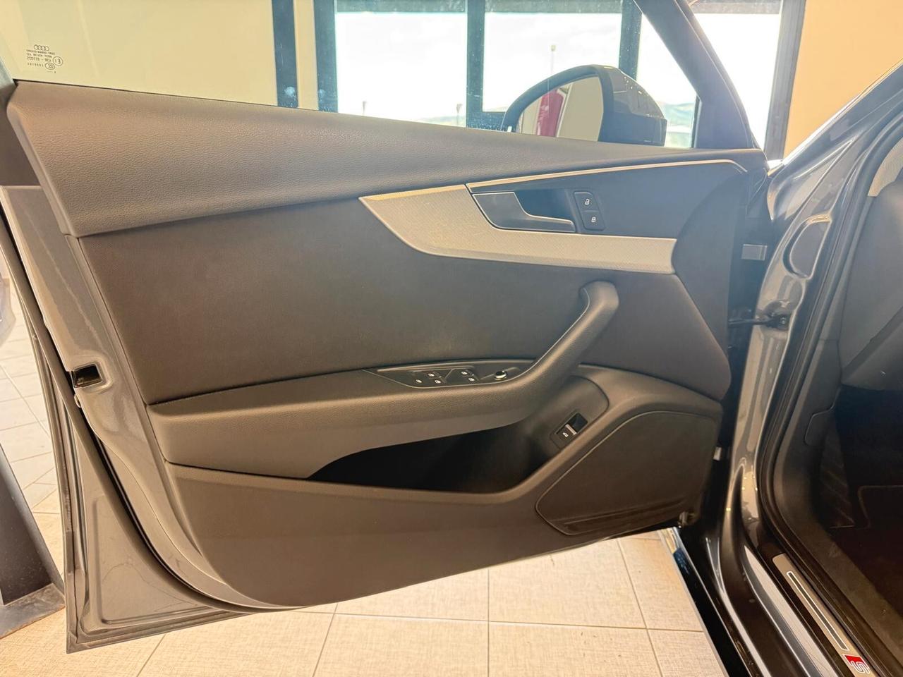 Audi A4 Avant 40 TDI STRONIC SLINE EDITION 2019