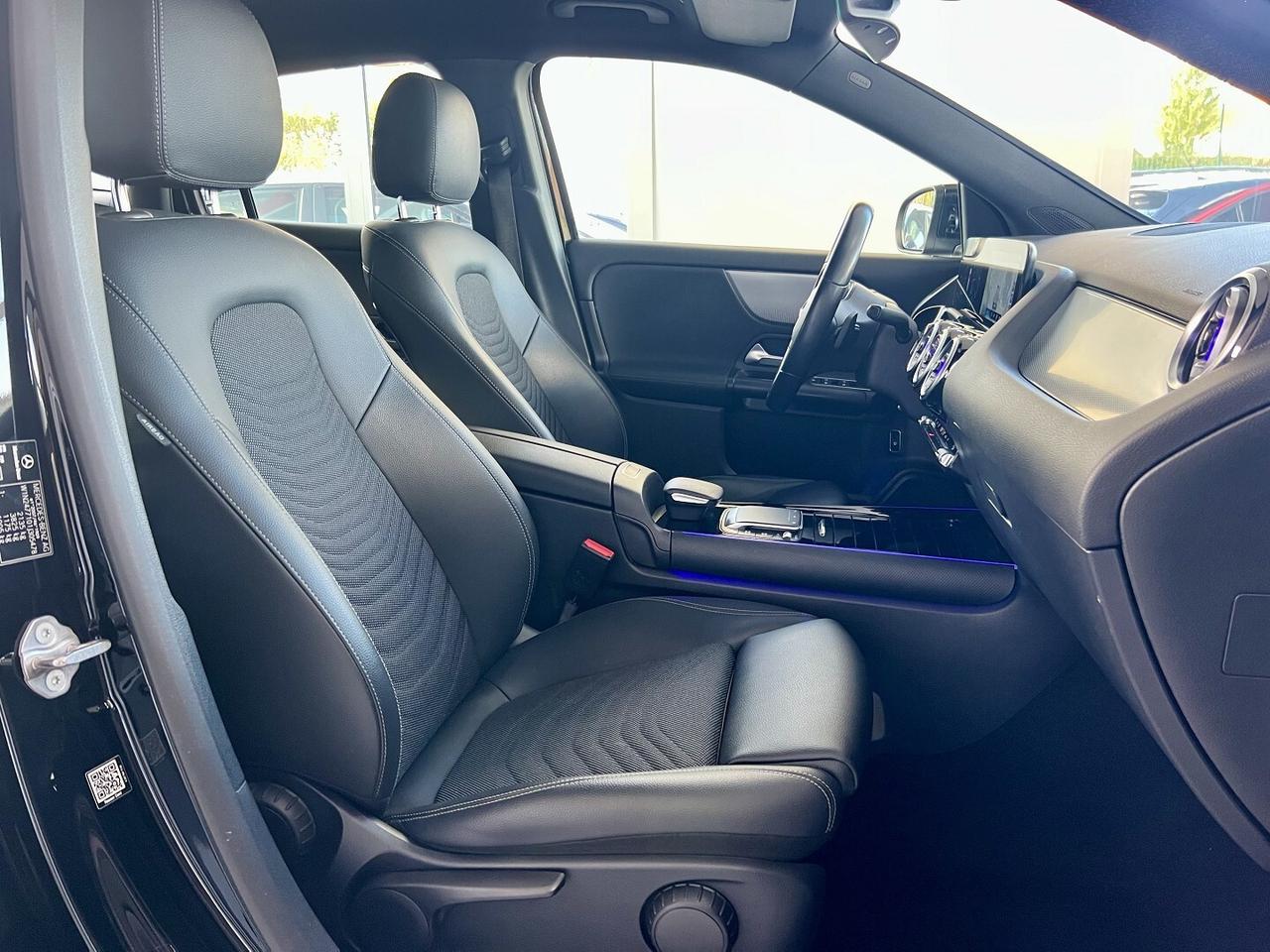 MERCEDES GLA 180d STYLE - 2021