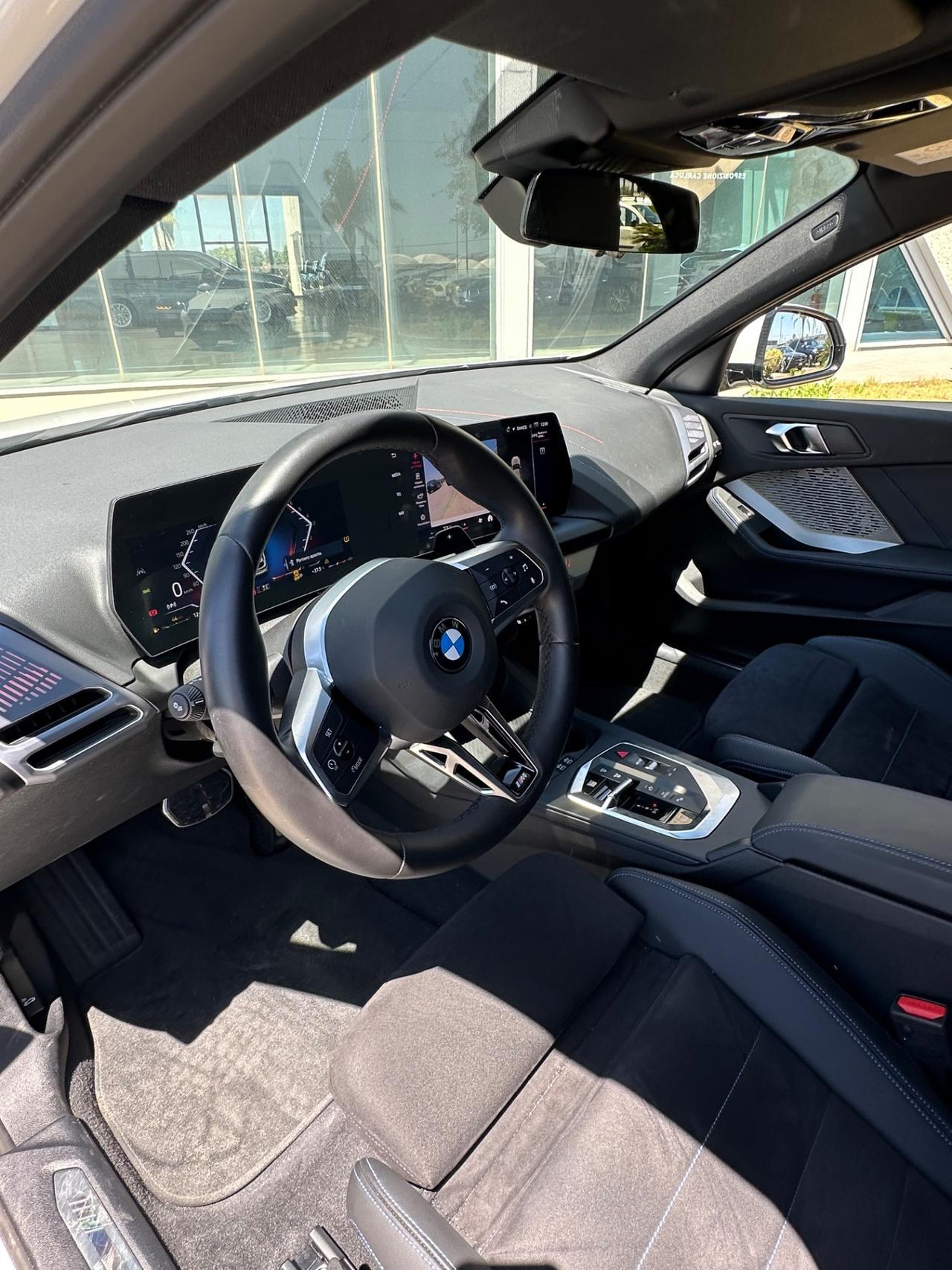 BMW 118 d MSport Pro possibilità noleggio no scoring