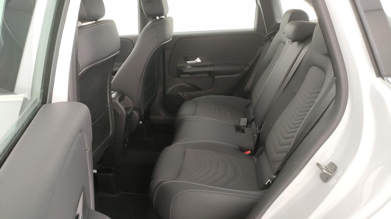 Mercedes-Benz B 180 Progressive Advanced auto