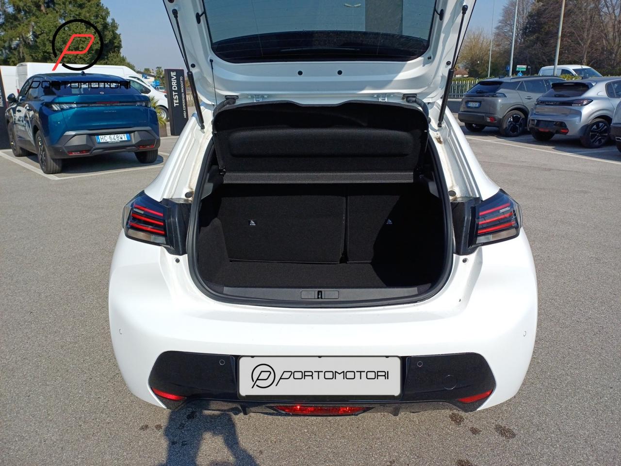 PEUGEOT e-208 ALLURE - Motore Elettrico 136cv (100kW)