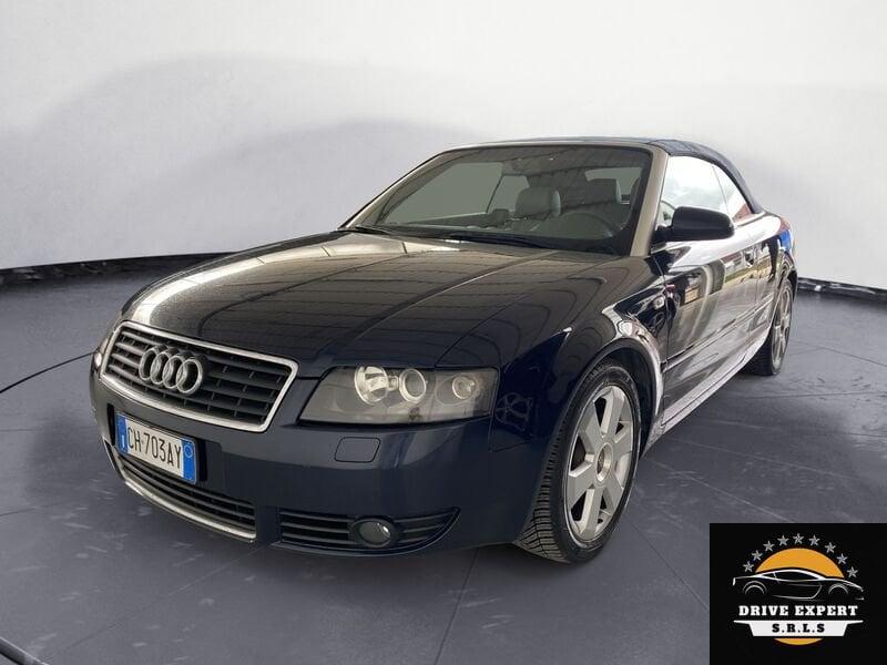 Audi A4 A4 3.0 Cabrio 3.0 V6 30V CAT