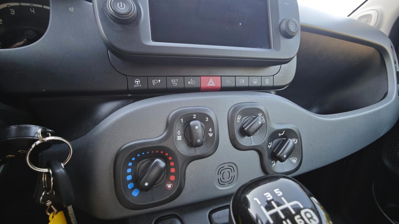 Fiat Panda 1.0 FireFly S&S Hybrid City Life come nuova