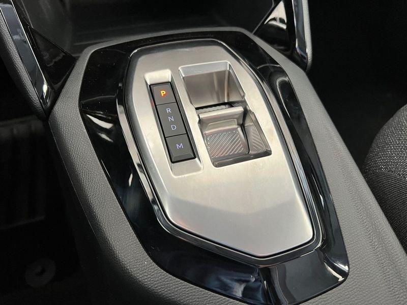 Peugeot 208 Hybrid 100 e-DCS6 Style