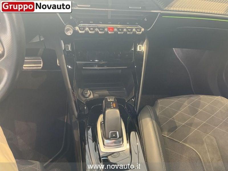 Peugeot 2008 PureTech 155 EAT8 S&S GT