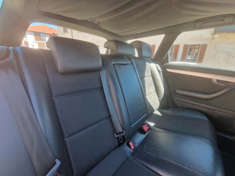 Audi A4 Avant 2.0 tdi Top