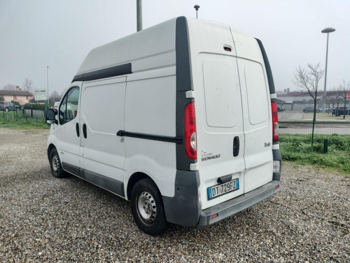 RENAULT trafic T29 2.0 dci 115cv L1H2 trafic T29 2.0 dci 115cv L1H2