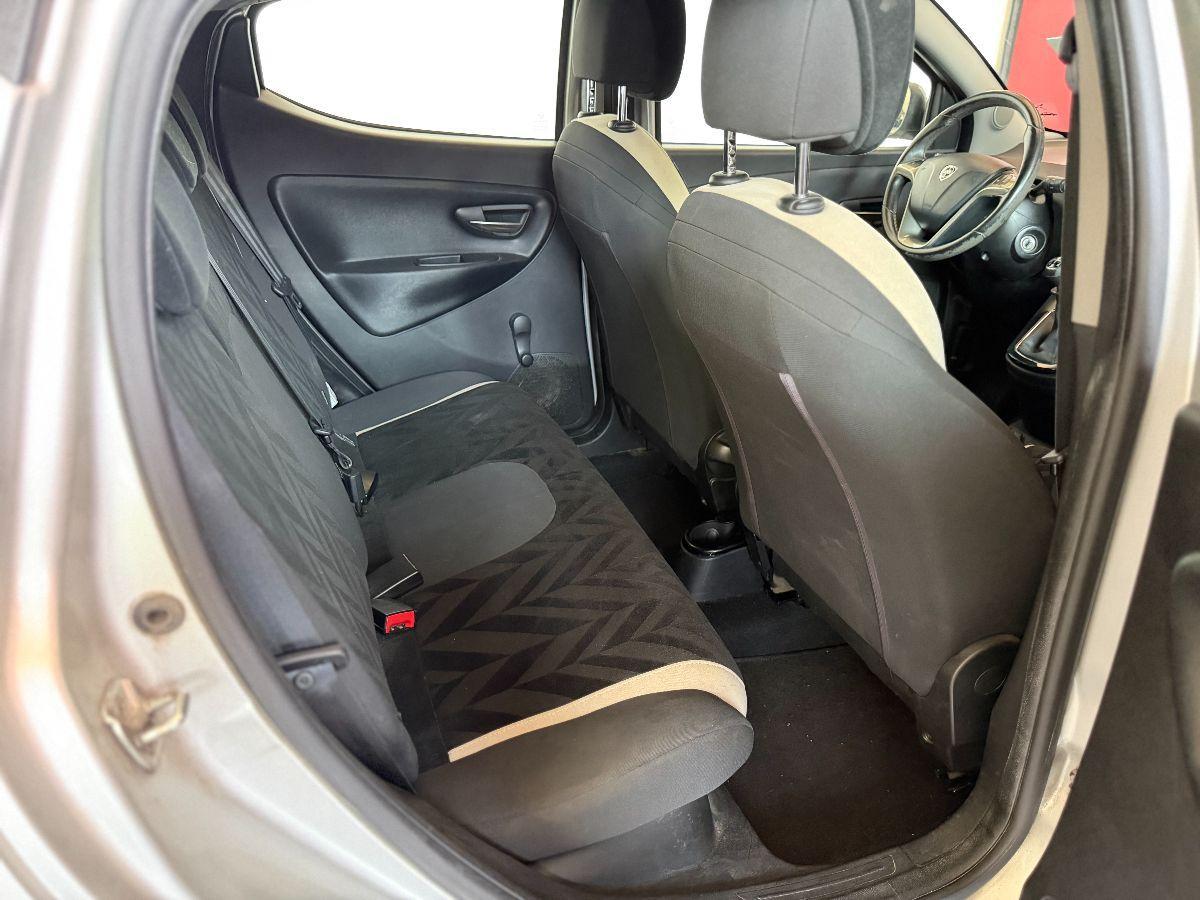 LANCIA - Ypsilon - 1.2 69 CV 5p. Platinum