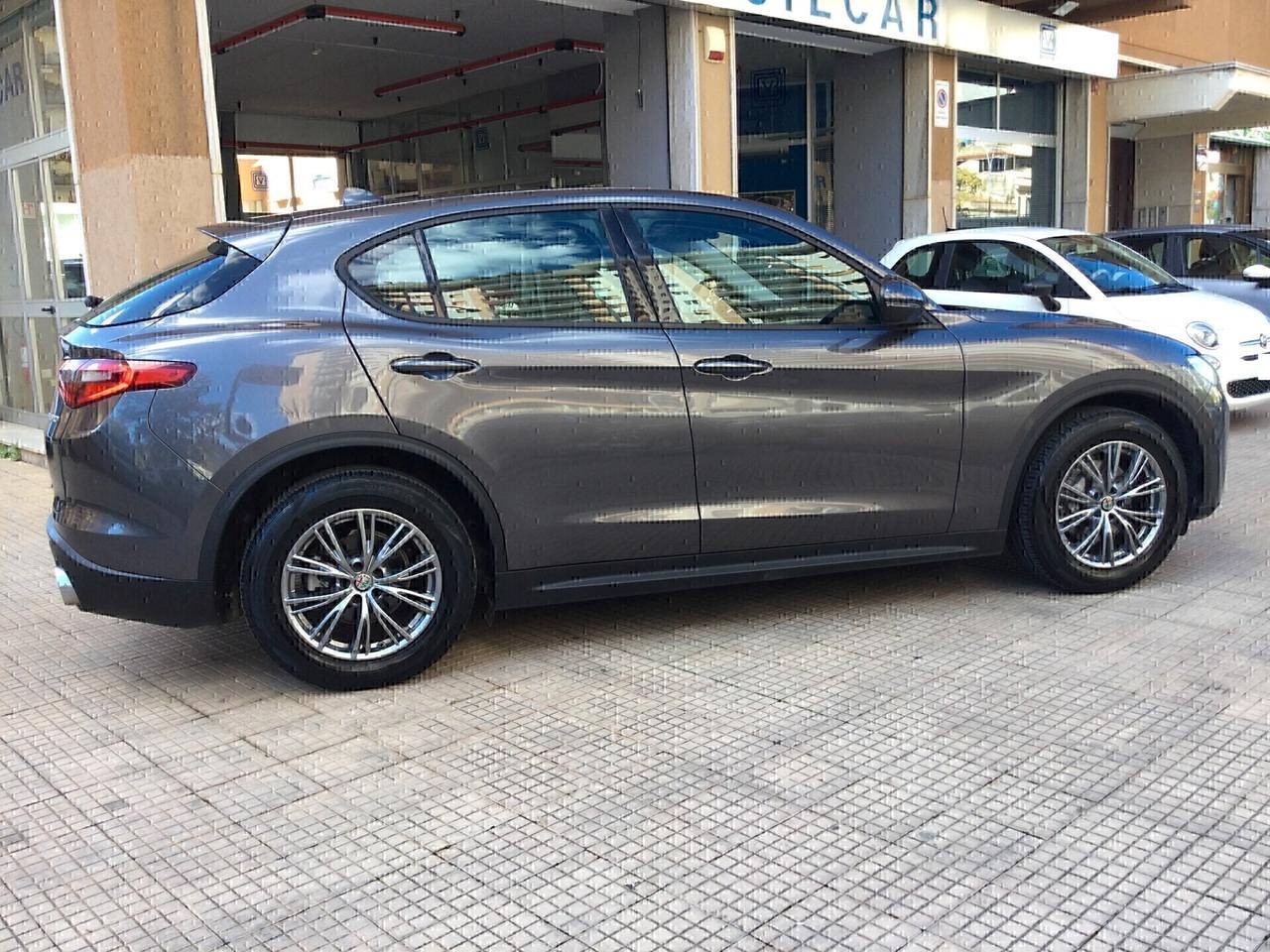 Alfa Romeo Stelvio 2.2 Turbodiesel 160 CV AT8 RWD Business