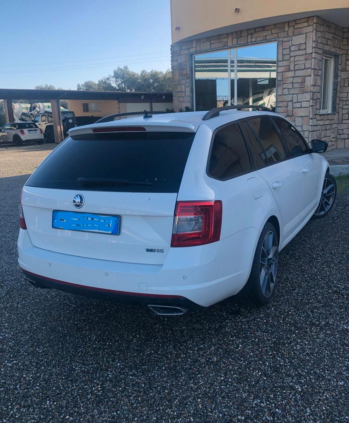 Skoda Octavia 2.0 TDI DSG Wagon RS