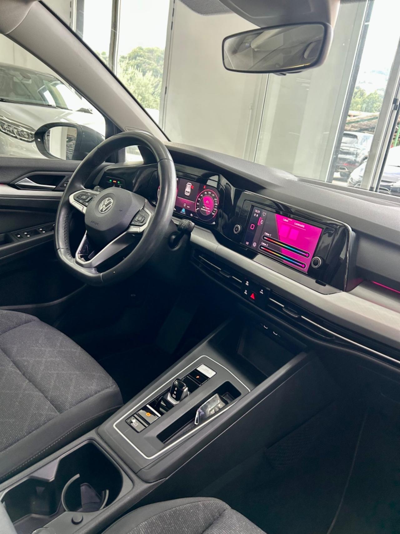 VW GOLF 8 2.0 DSG SCR finanziabile