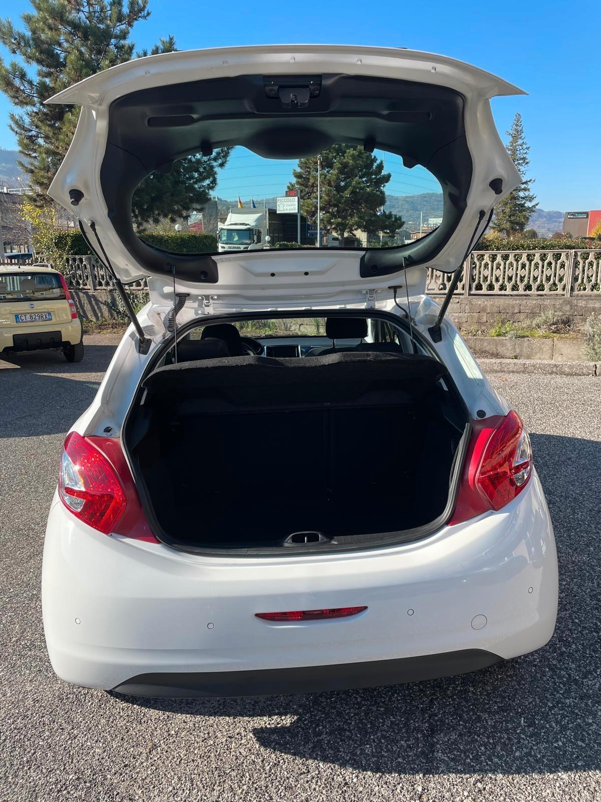 Peugeot 208 1.2 VTi 82 CV 5 porte Allure