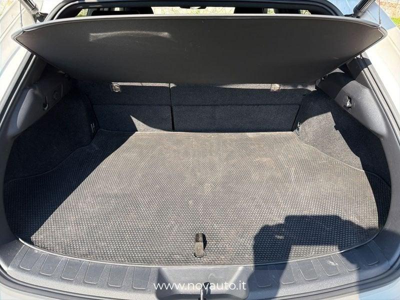 Lexus UX Hybrid Premium 2WD