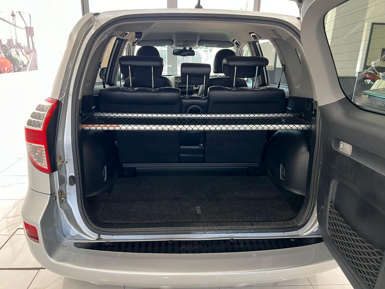 Toyota RAV4 2.2 d-cat Luxury CAMBIO AUTOMATICO