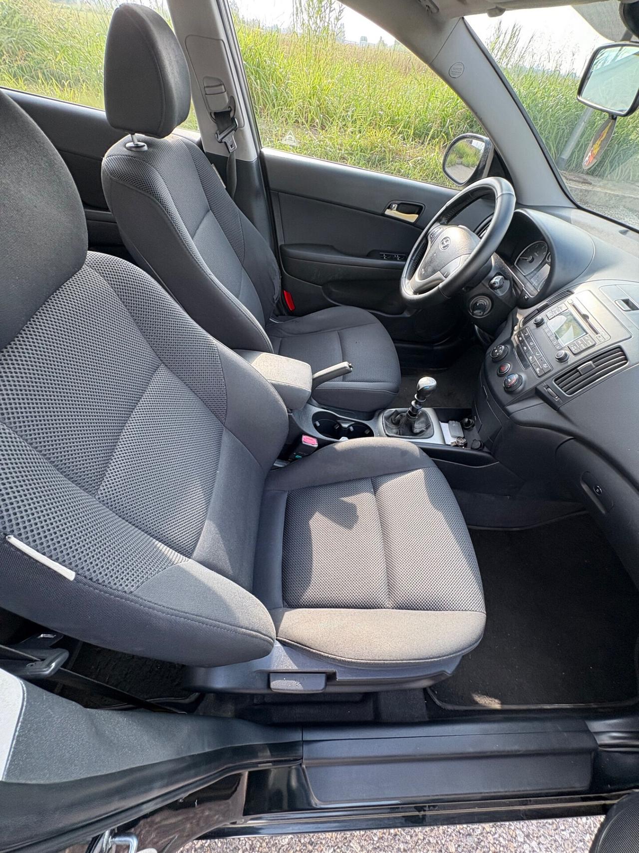 Hyundai i30 1.6 90CV 5p ok neo patentati