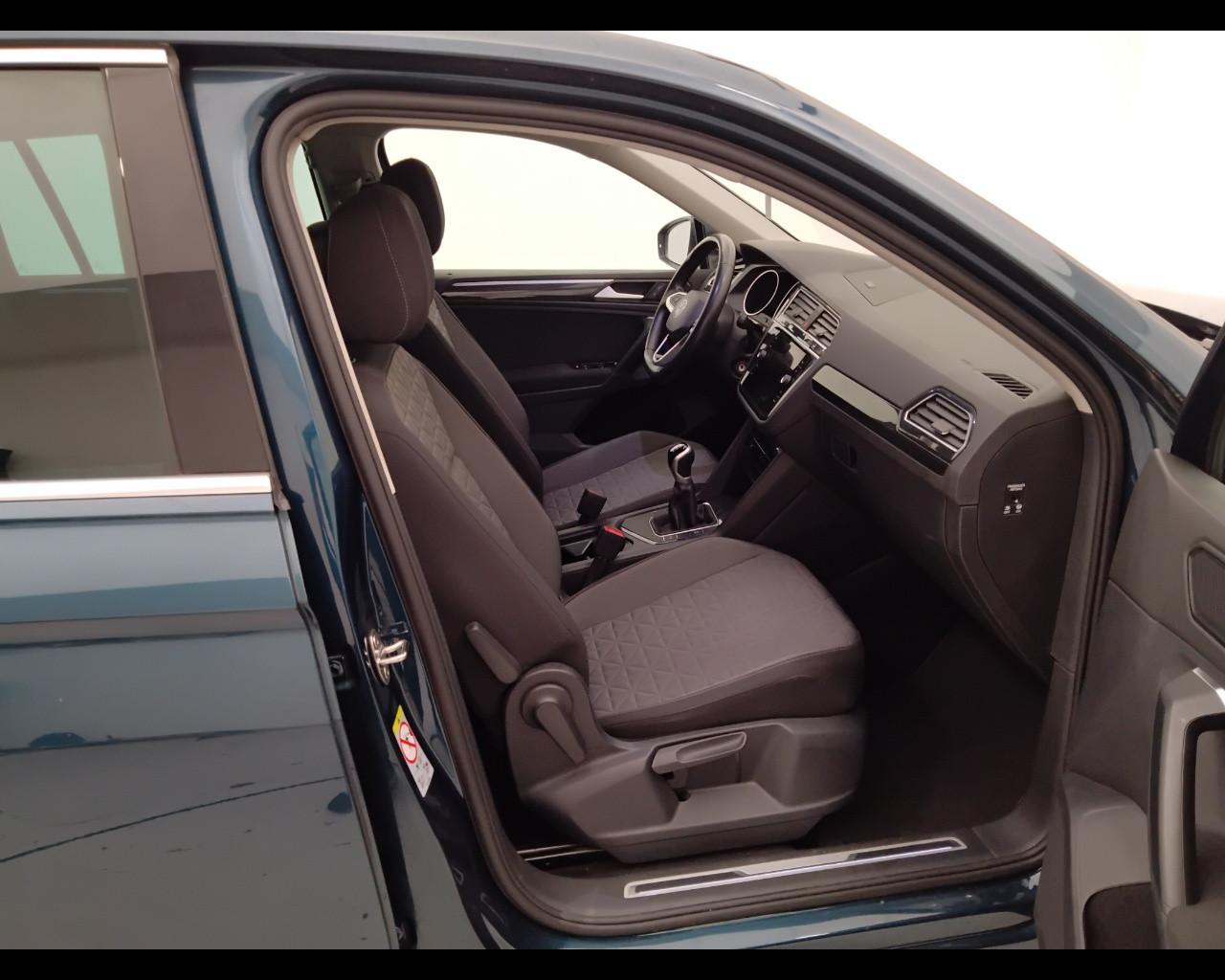 VOLKSWAGEN Tiguan II 2021 - Tiguan 2.0 tdi Life 122cv