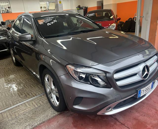 MERCEDES-BENZ GLA 200 d Automatic 4Matic Sport. TEL 327-4425768