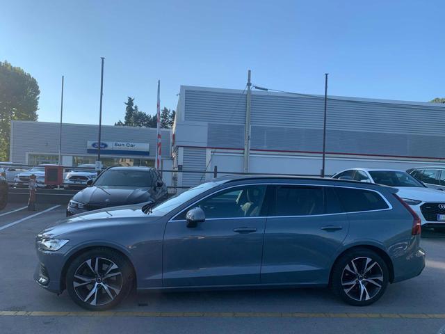 VOLVO V60 B4 automatico Essential