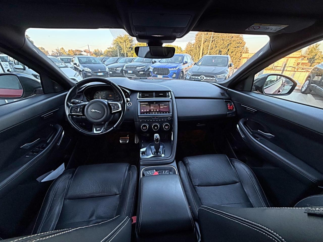 Jaguar E-Pace 2.0D 150 CV AWD aut. R-Dynamic HSE
