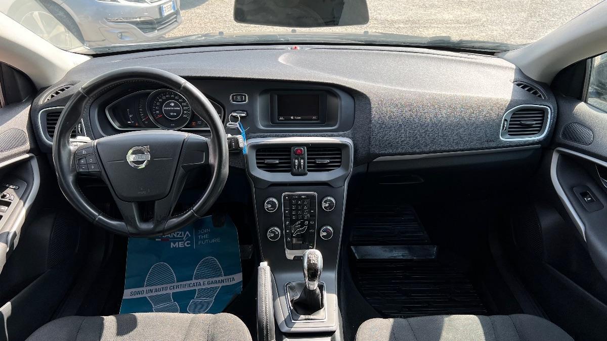 VOLVO - V40 1.6 d2 Business Edition