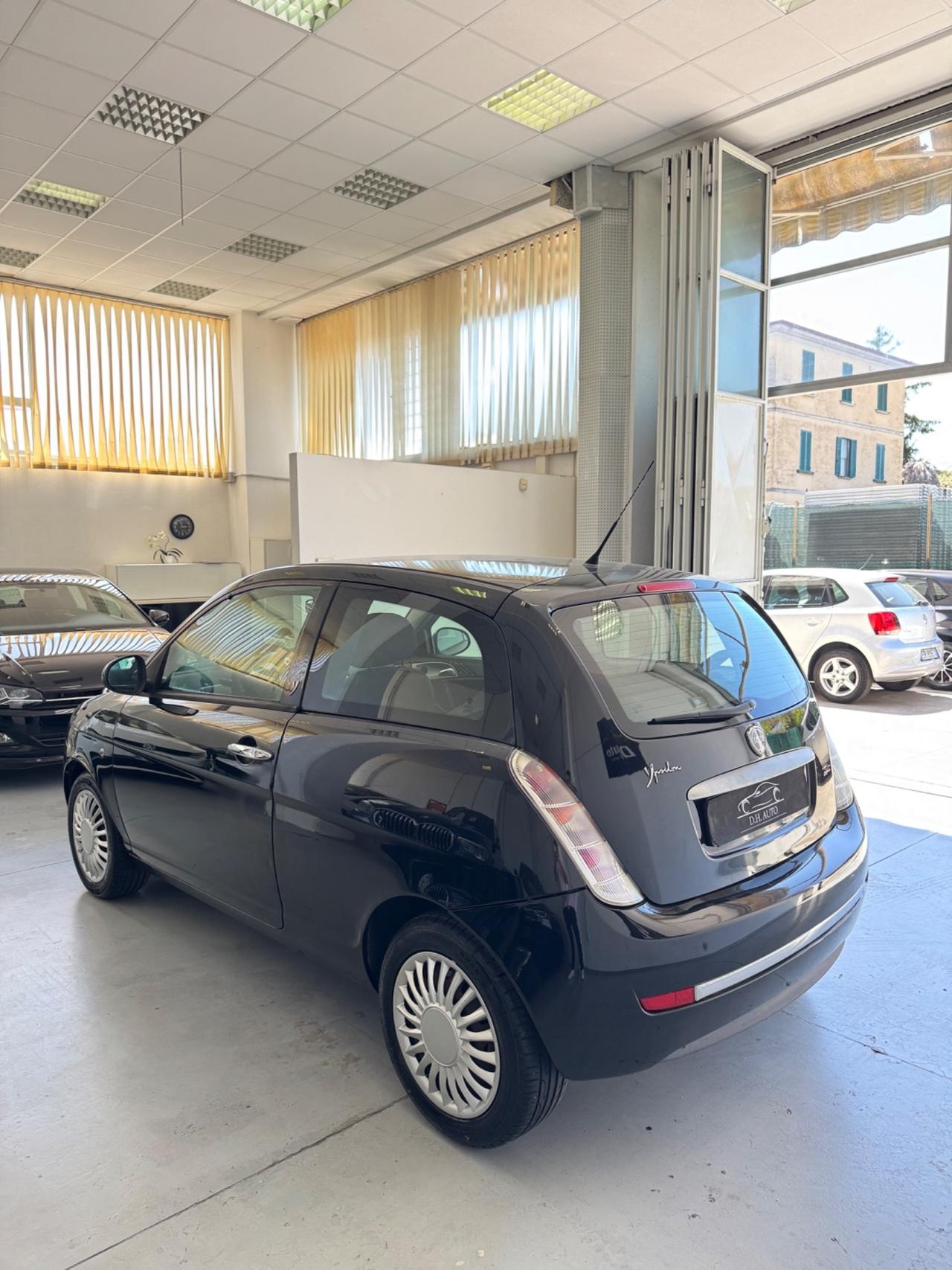 Lancia Ypsilon 1.2 69 CV Platinum