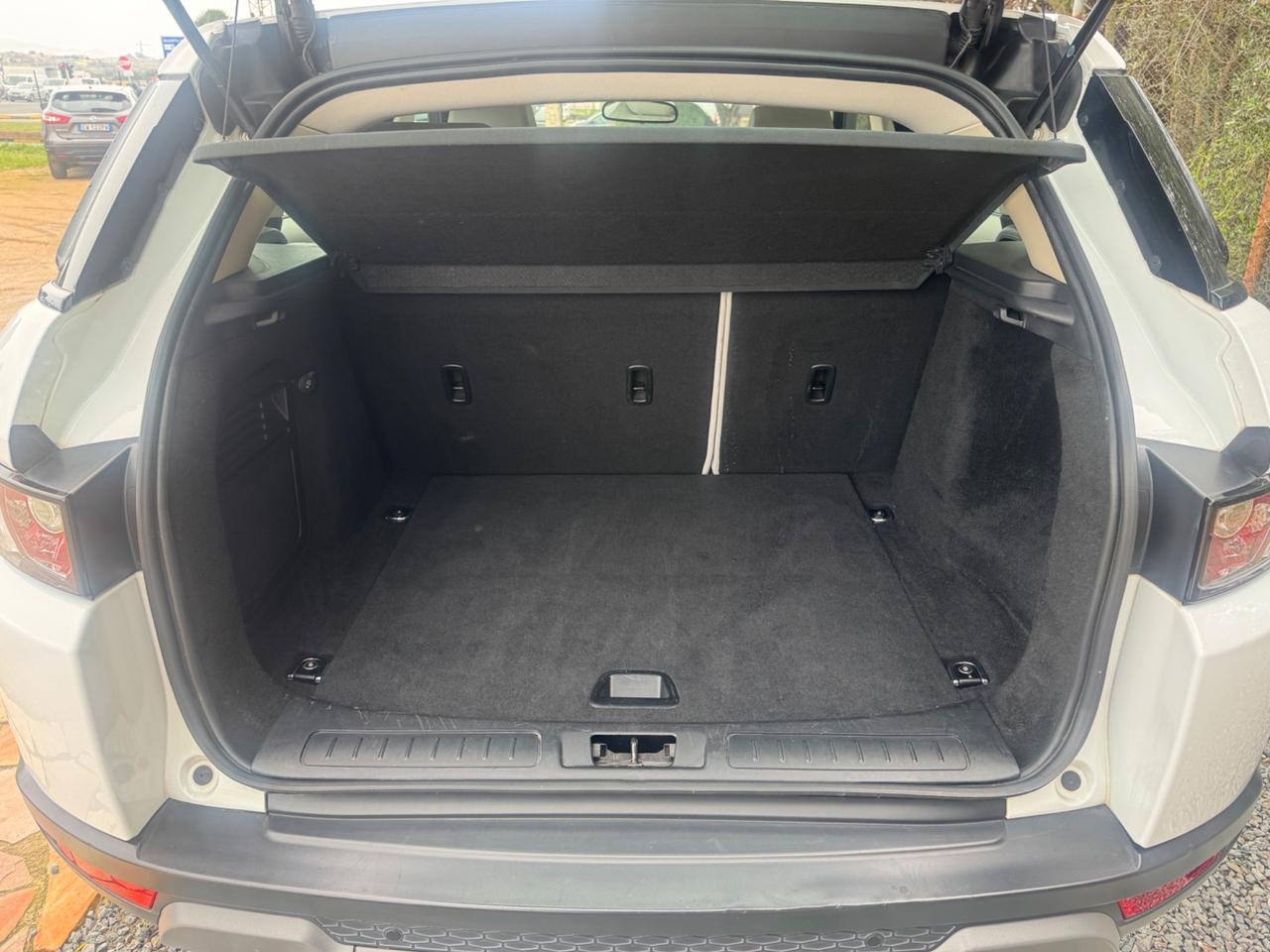 Land Rover Range Evoque 2.2 TD4 5p. Prestige