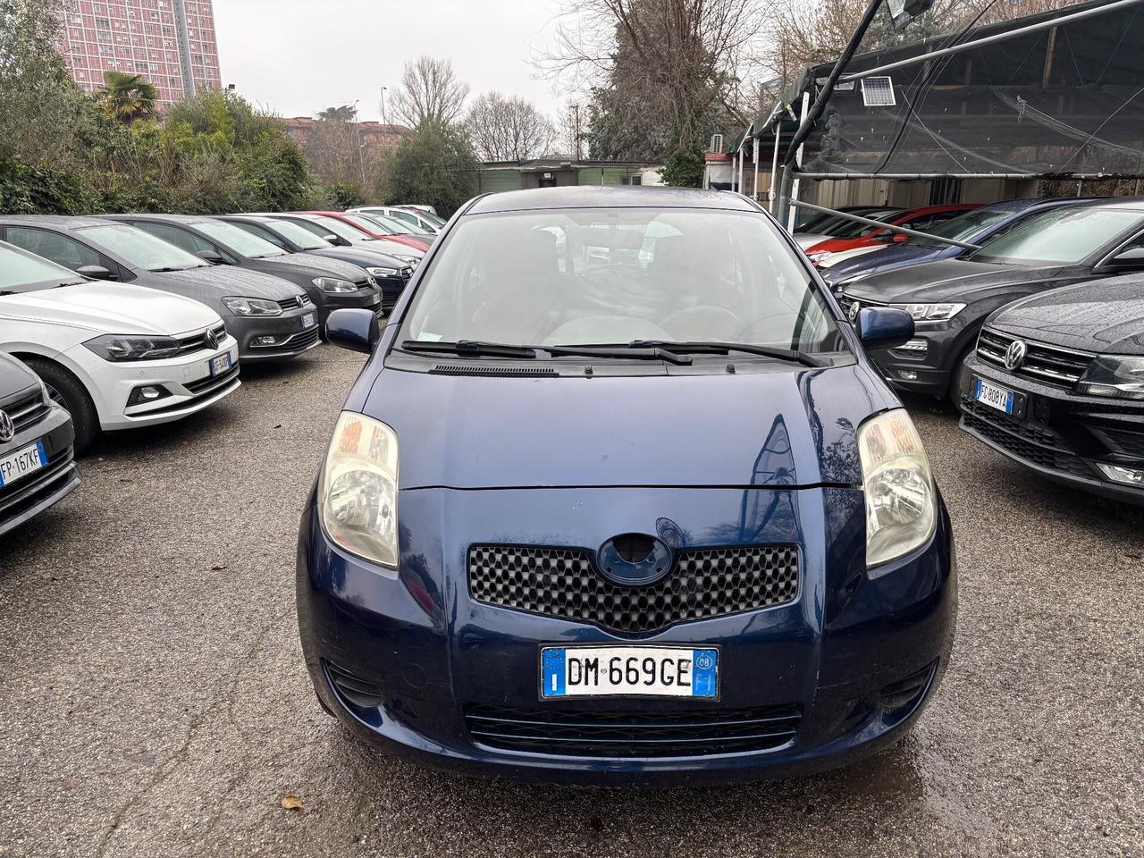 Toyota Yaris 1.0 3 porte Sol OK NEOPATENTATI