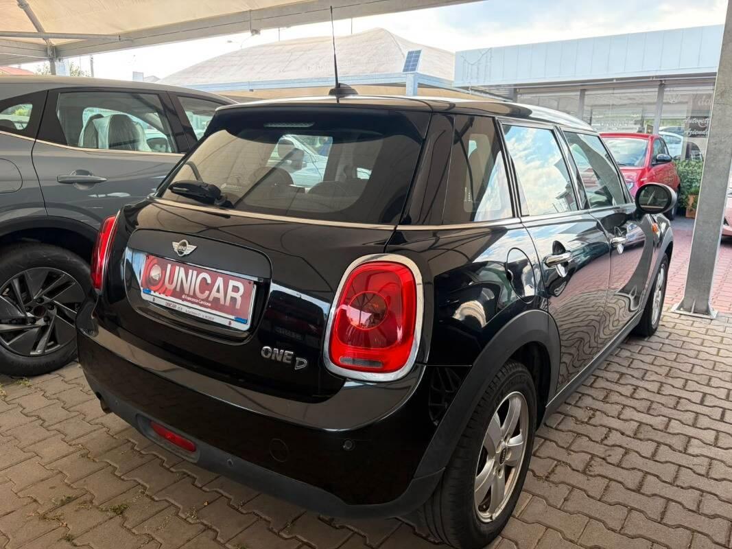 Mini Mini 5 Porte 1.5 Cooper D