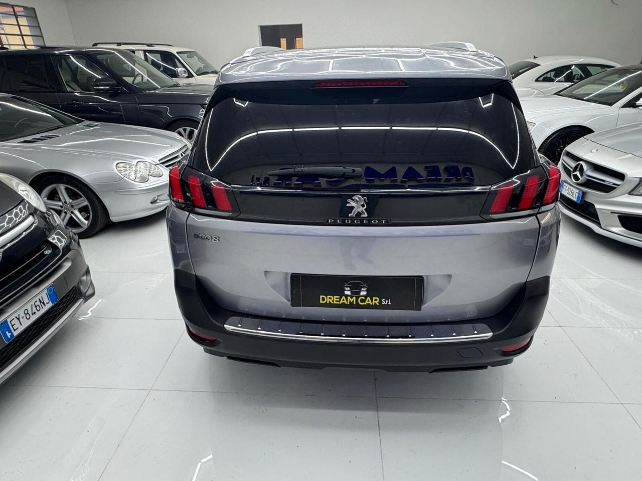 Peugeot 5008 1.2 131CV -Ok neopatentati