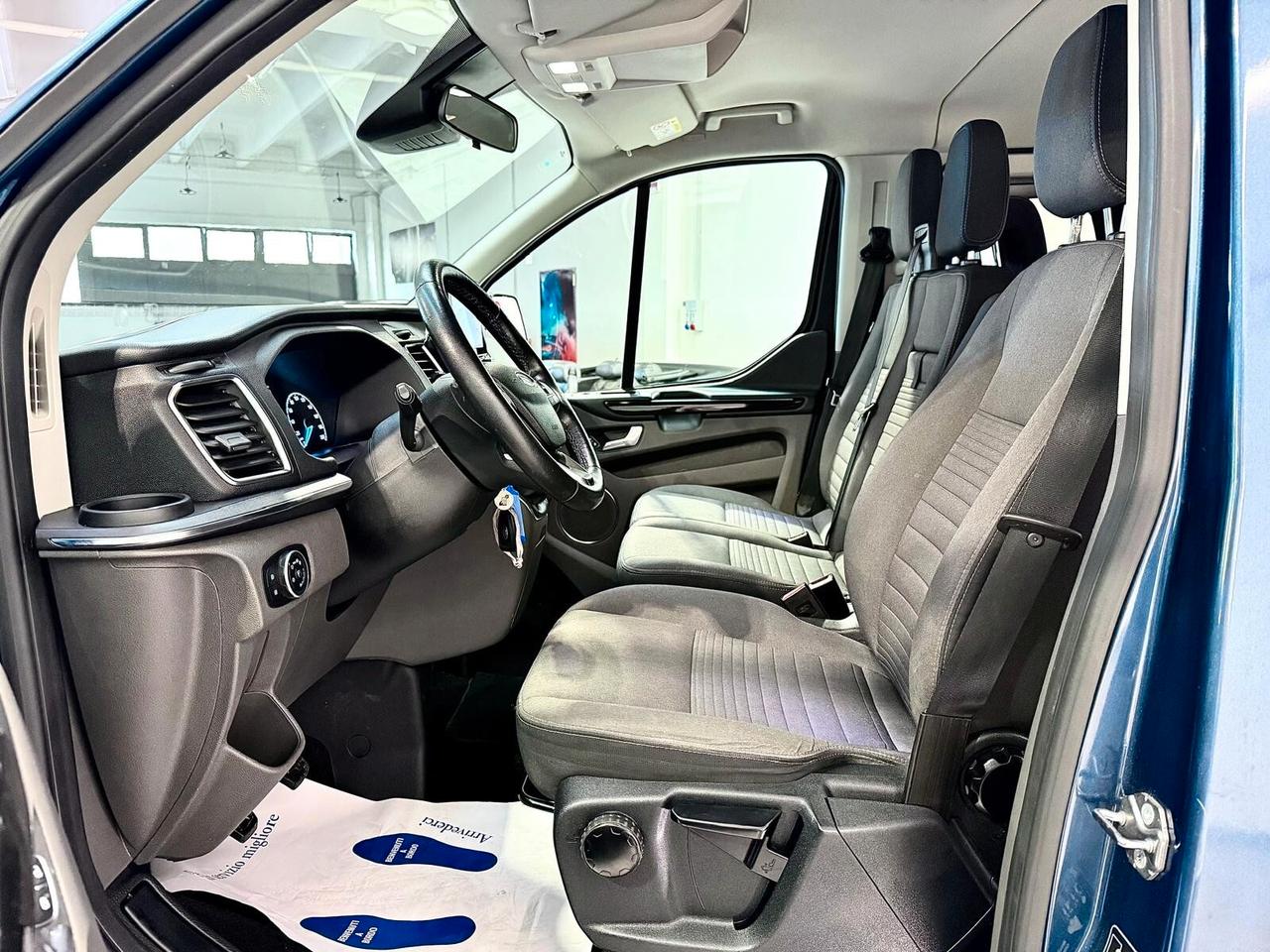 Ford Tourneo Custom 320 2.0 EcoBlue 130CV PL Titanium
