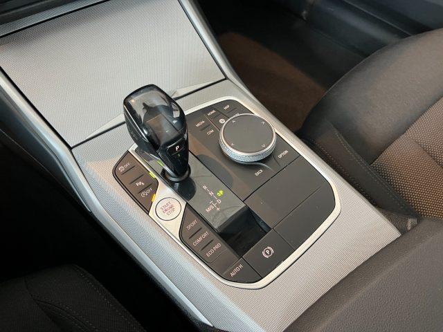 BMW 318 iA Touring Business Advantage StepTronic 156cv