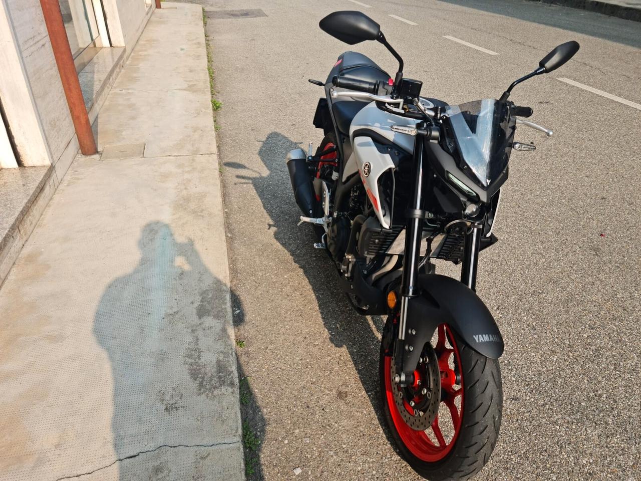 MT 03 SOLO M5300 KM