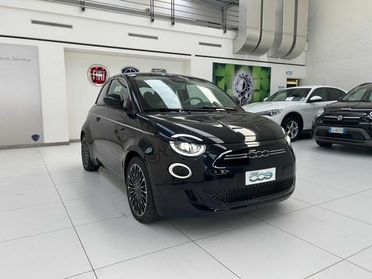 FIAT 500e La Prima Berlina 42 kWh