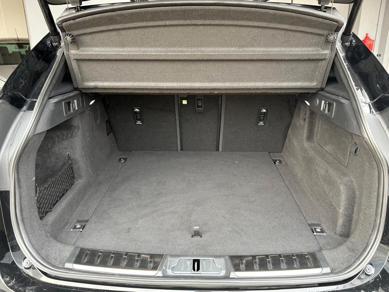 Jaguar F-Pace 2.0 D 204 CV AWD aut. R-Dynamic SE