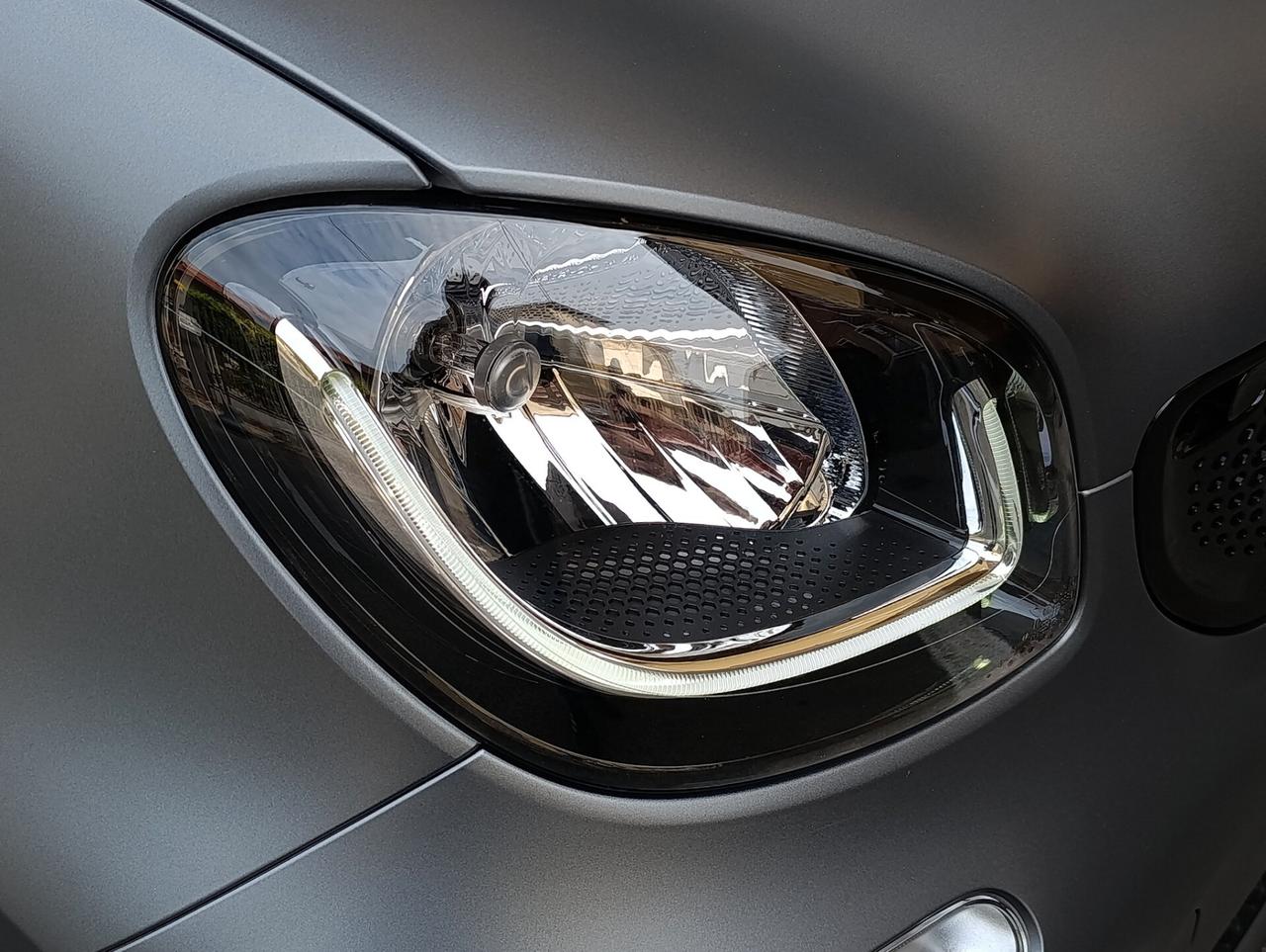 Smart ForTwo 70 1.0 twinamic Passion 2019 solo km 26.156