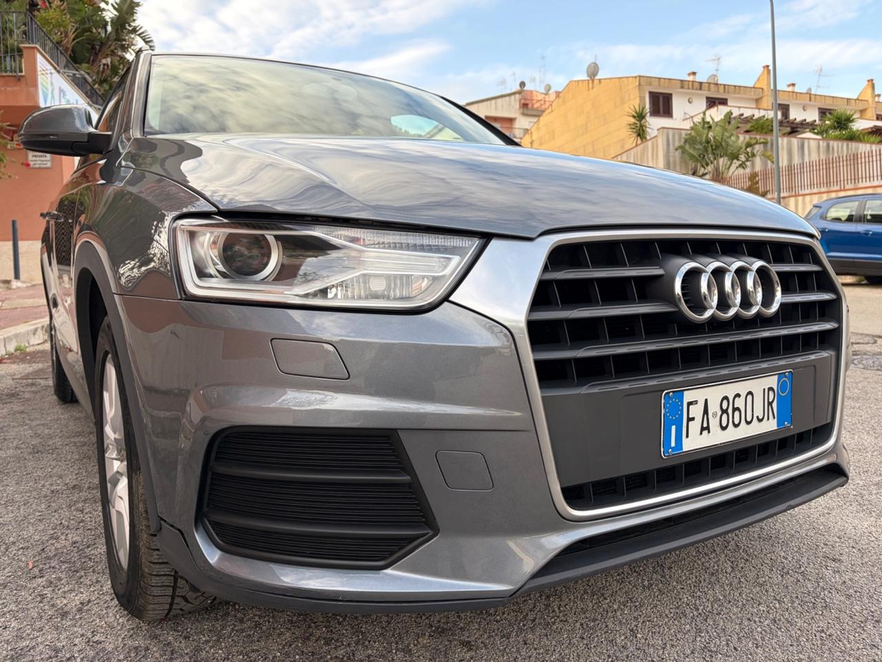 Audi Q3 2.0 TDI 150 CV Sport ok certificati !!!