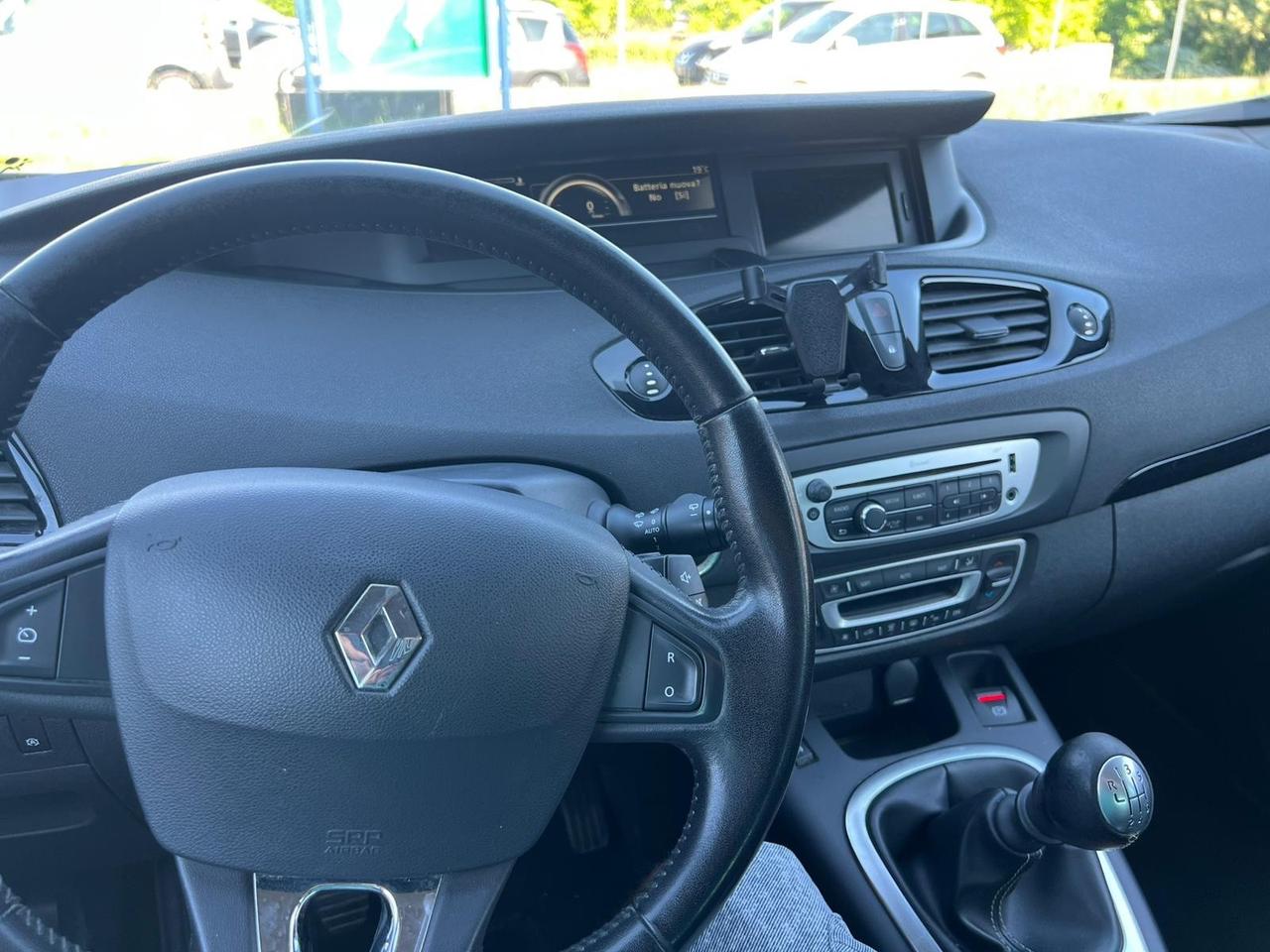 Renault Scenic Scénic XMod 1.5 dCi 2012