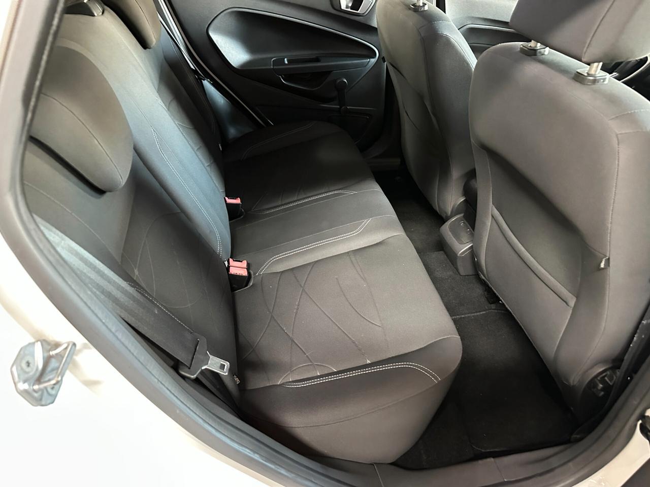 Ford Fiesta 1.5 TDCi 75CV 5 porte Business
